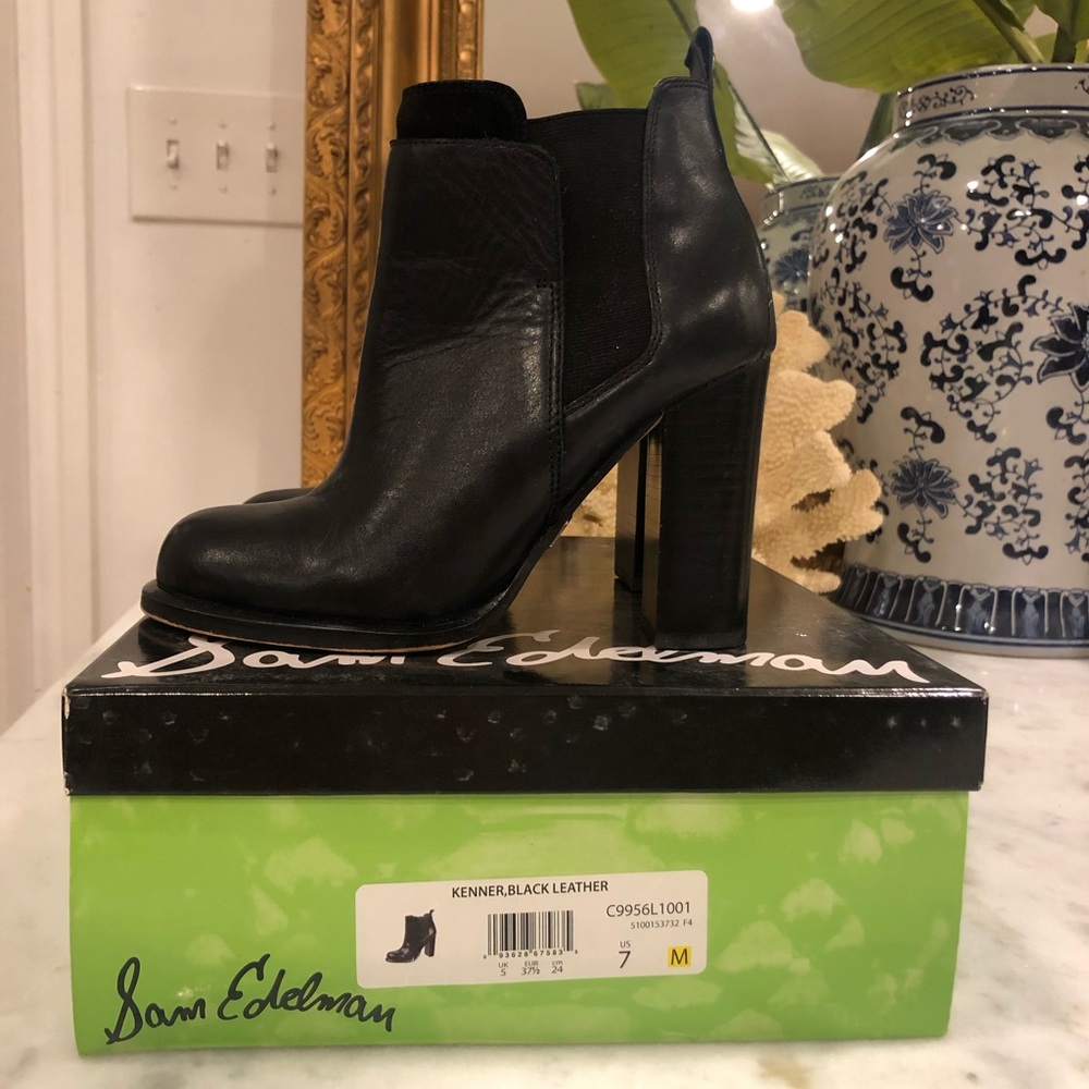 Classic Black Sam Edelman KENNER Booties size 7
